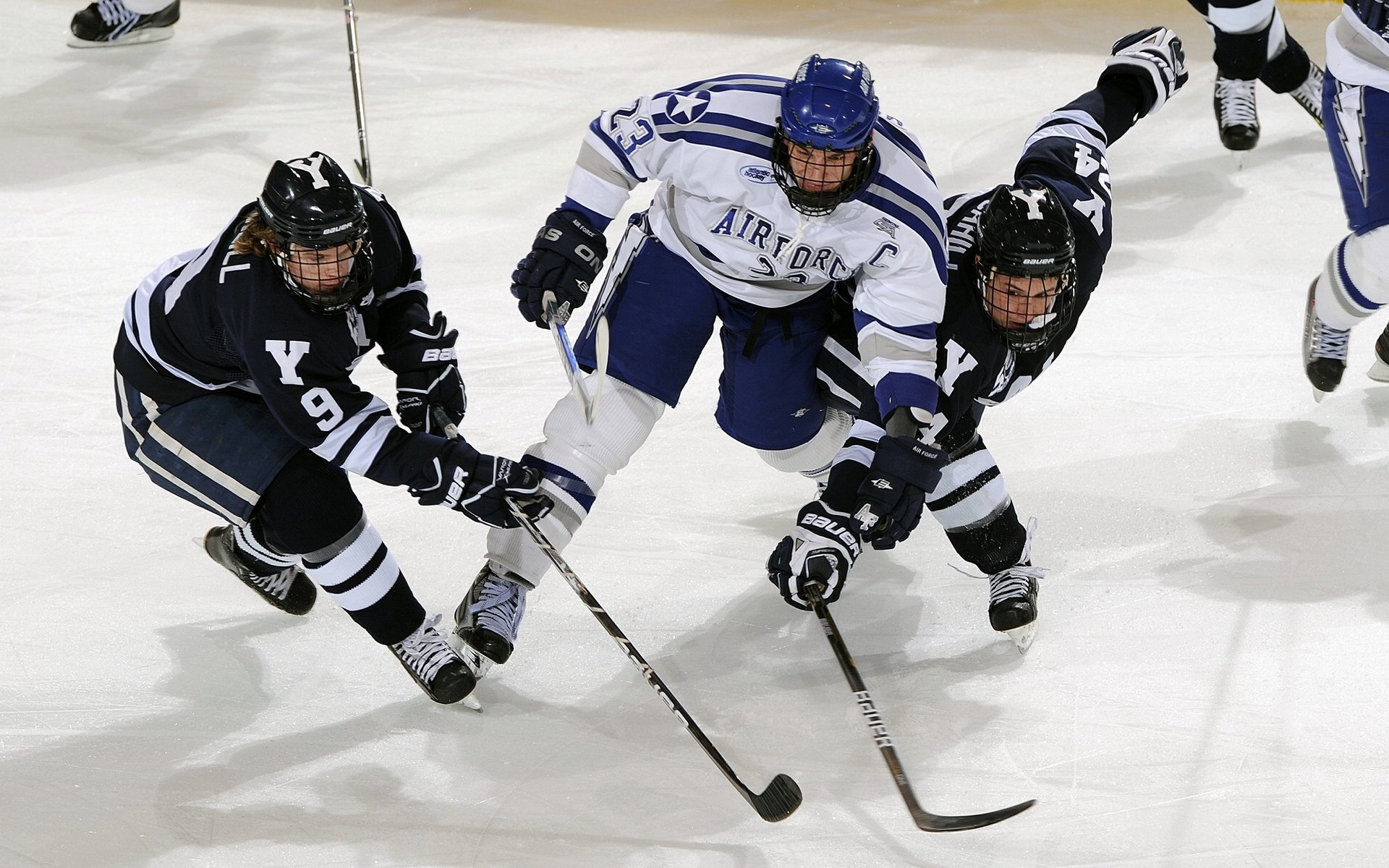 意甲快速反击:迅雷破门,令人震撼!